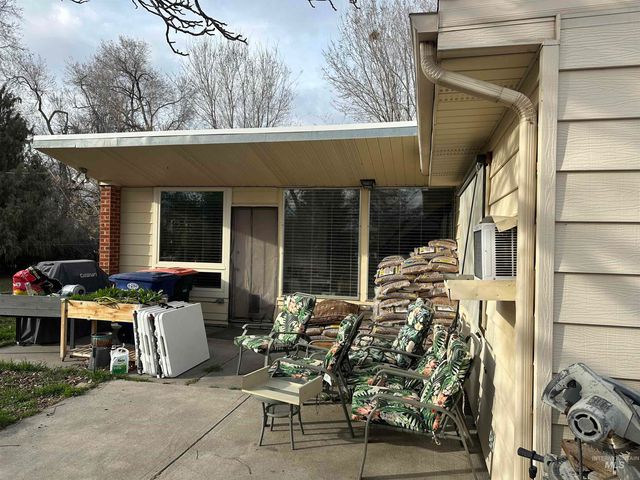 455 Sunrise Blvd N, Twin Falls, ID 83301