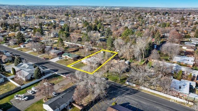 455 Sunrise Blvd N, Twin Falls, ID 83301