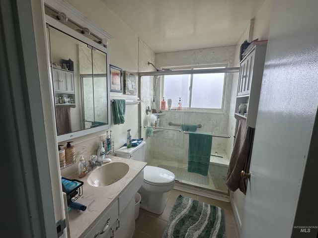 455 Sunrise Blvd N, Twin Falls, ID 83301