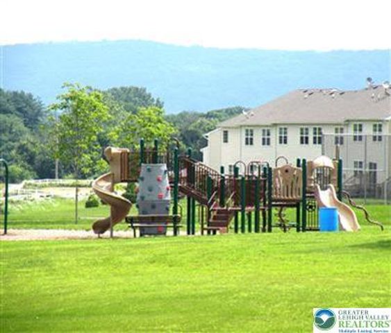 3646 Clauss Drive, Lower Macungie Twp, PA 18062