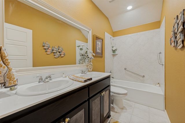 13000 Vitoria Drive, Little Elm, TX 75068