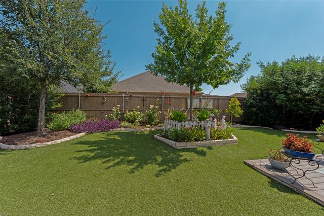 13000 Vitoria Drive, Little Elm, TX 75068