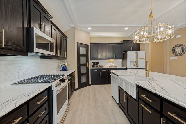 13000 Vitoria Drive, Little Elm, TX 75068
