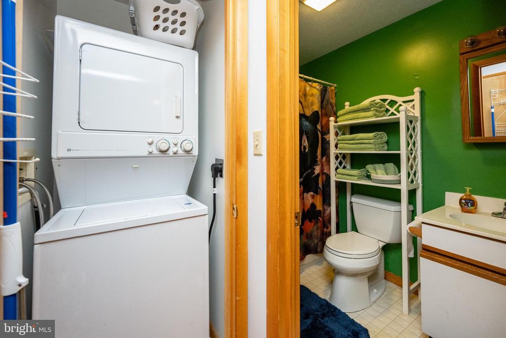 Image 14 of property listing at 181 JEFFREY LN #23A, Oakland, MD 21550