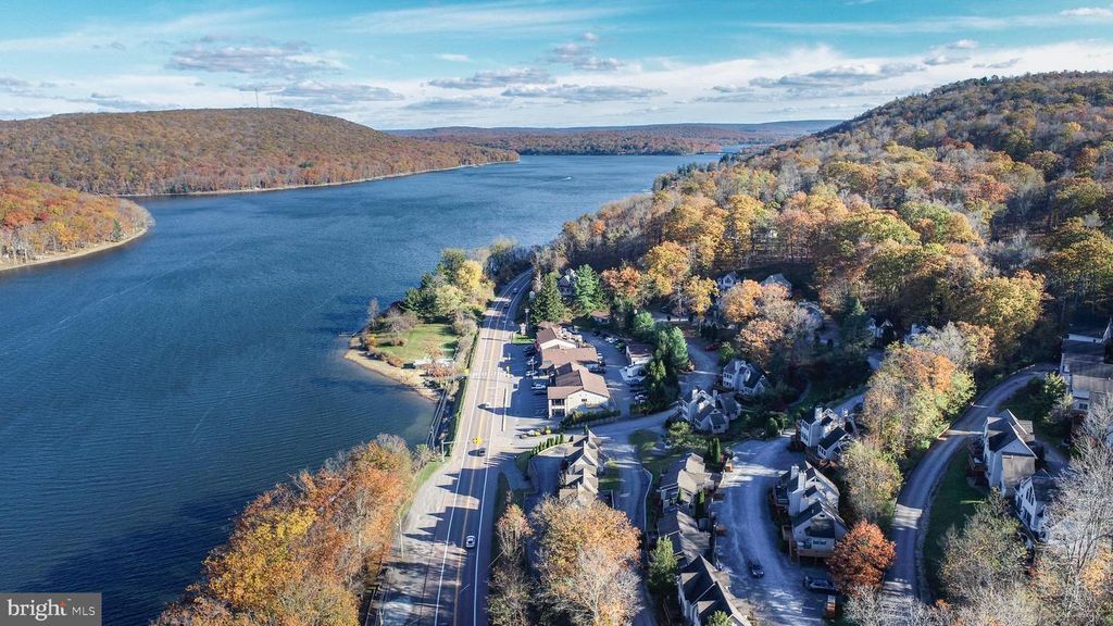 Image 16 of property listing at 181 JEFFREY LN #23A, Oakland, MD 21550