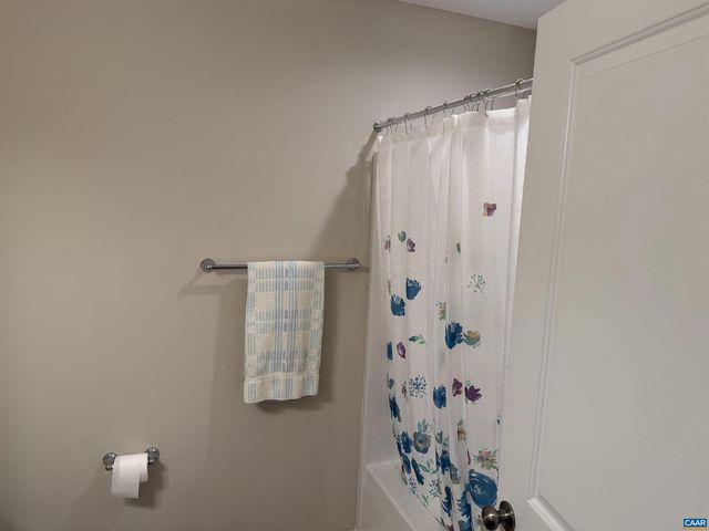 1444 SCHOOL BUS RD, Louisa, VA 23093