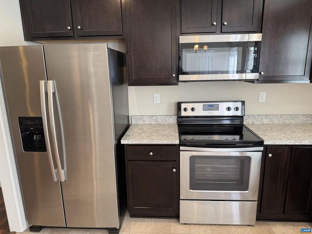 1444 SCHOOL BUS RD, Louisa, VA 23093