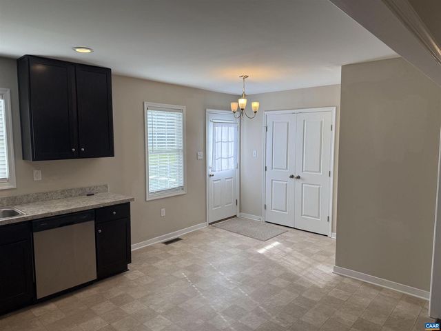 1444 SCHOOL BUS RD, Louisa, VA 23093