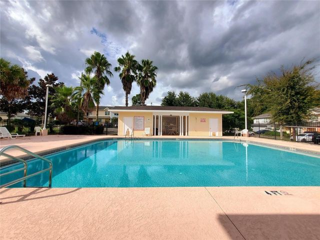 1561 NW 29TH ROAD 8, Gainesville, FL 32605