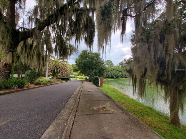 1561 NW 29TH ROAD 8, Gainesville, FL 32605