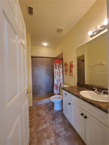 1561 NW 29TH ROAD 8, Gainesville, FL 32605