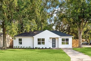 1925 Chippendale Road, Houston, TX 77018