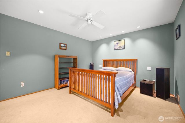 21815 SE 271st Street, Maple Valley, WA 98038