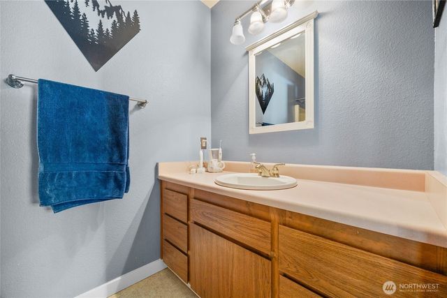 21815 SE 271st Street, Maple Valley, WA 98038