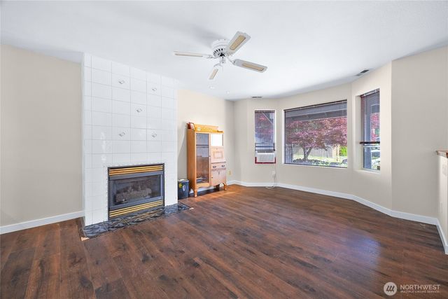 21815 SE 271st Street, Maple Valley, WA 98038