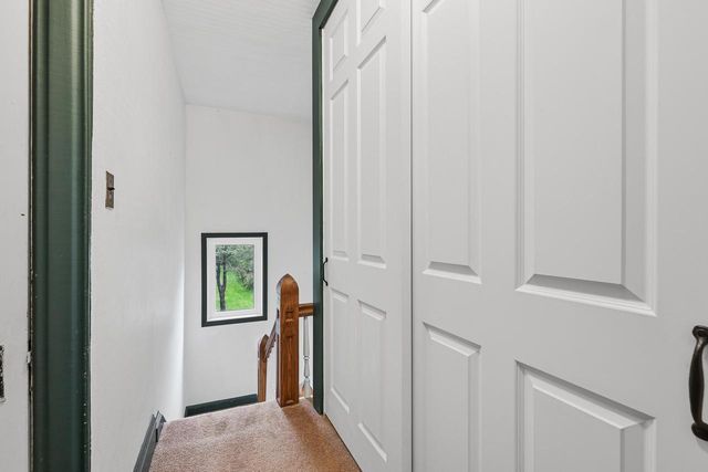 S83W24105 Artesian AVENUE, Big Bend, WI 53103