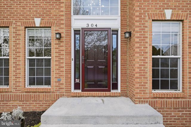 304 MORLYN DR, Stephenson, VA 22656