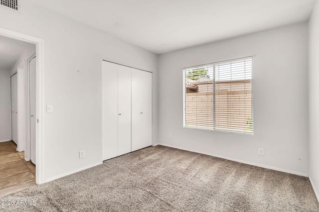 962 E VAUGHN Avenue, Gilbert, AZ 85234