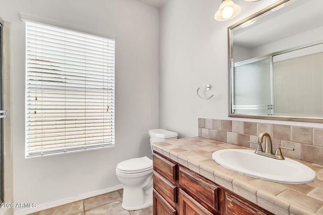 962 E VAUGHN Avenue, Gilbert, AZ 85234