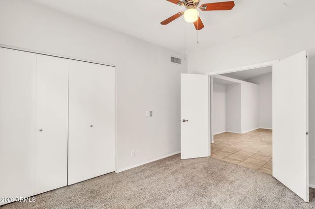 962 E VAUGHN Avenue, Gilbert, AZ 85234