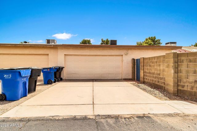 962 E VAUGHN Avenue, Gilbert, AZ 85234
