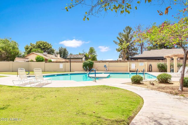 962 E VAUGHN Avenue, Gilbert, AZ 85234