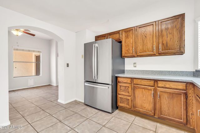 962 E VAUGHN Avenue, Gilbert, AZ 85234
