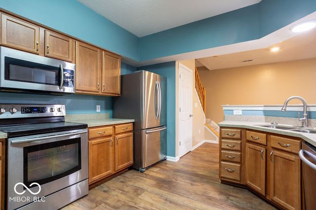 8045 Seabrook Drive, Indianapolis, IN 46237