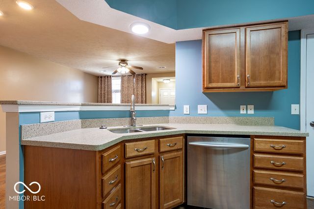 8045 Seabrook Drive, Indianapolis, IN 46237