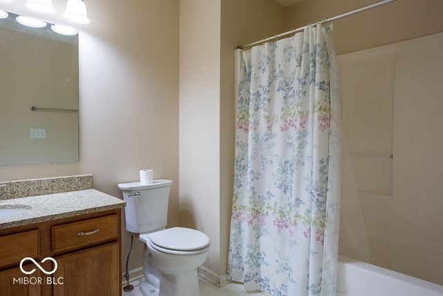 8045 Seabrook Drive, Indianapolis, IN 46237