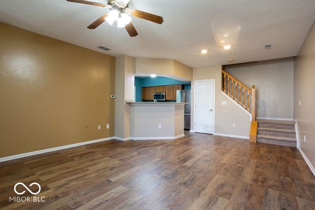 8045 Seabrook Drive, Indianapolis, IN 46237