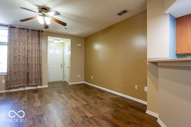 8045 Seabrook Drive, Indianapolis, IN 46237