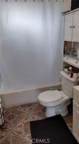 910 E 76th, Los Angeles, CA 90001