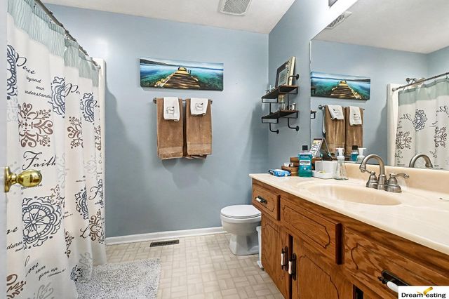 20210 Hopper Street, Elkhorn, NE 68022