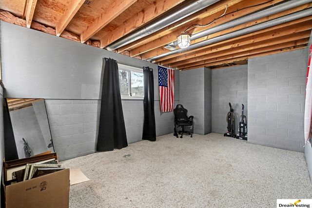 20210 Hopper Street, Elkhorn, NE 68022