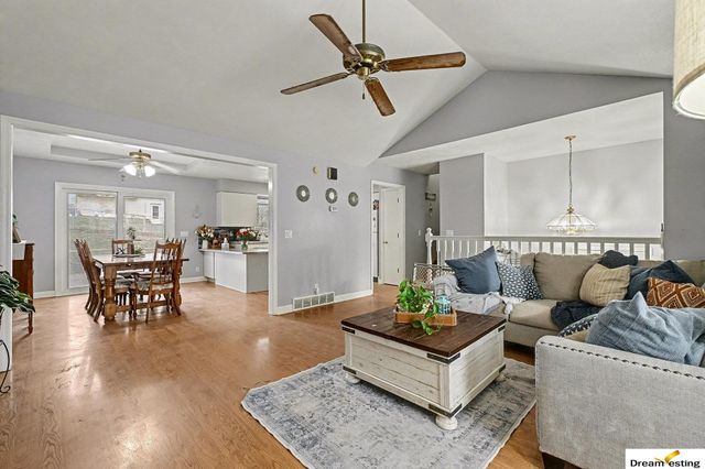 20210 Hopper Street, Elkhorn, NE 68022