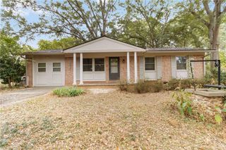 2393 Oakland Manor, Lawrenceville, GA 30044