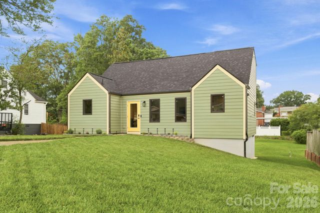 108 W Lee Avenue, Bessemer City, NC 28016