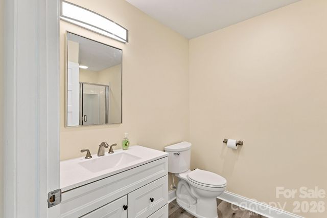 108 W Lee Avenue, Bessemer City, NC 28016