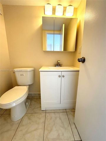 17011 N Bay Rd 1018, Sunny Isles Beach, FL 33160