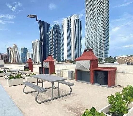 17011 N Bay Rd 1018, Sunny Isles Beach, FL 33160