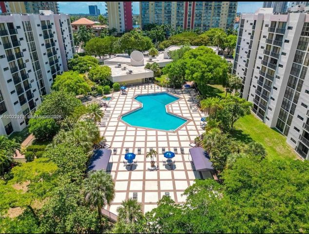 17011 N Bay Rd 1018, Sunny Isles Beach, FL 33160