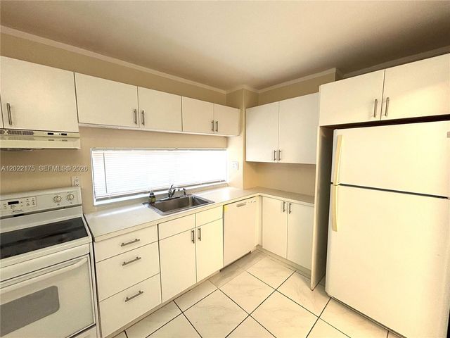17011 N Bay Rd 1018, Sunny Isles Beach, FL 33160