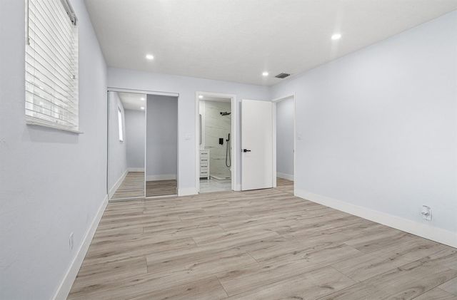 160 NE 60TH Street, Oakland Park, FL 33334