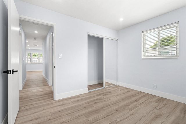 160 NE 60TH Street, Oakland Park, FL 33334