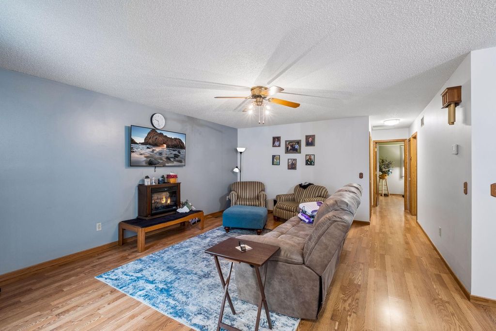 14324 Glenda Drive, Apple Valley, MN 55124 — photo 4