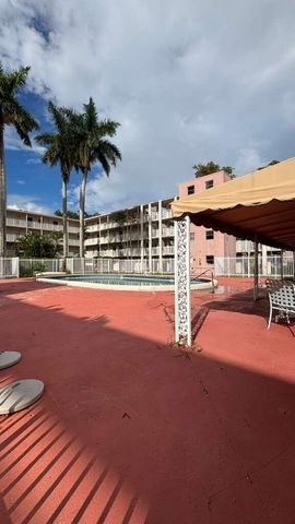 2800 NW 56th Avenue B306, Lauderhill, FL 33313