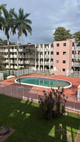 2800 NW 56th Avenue B306, Lauderhill, FL 33313