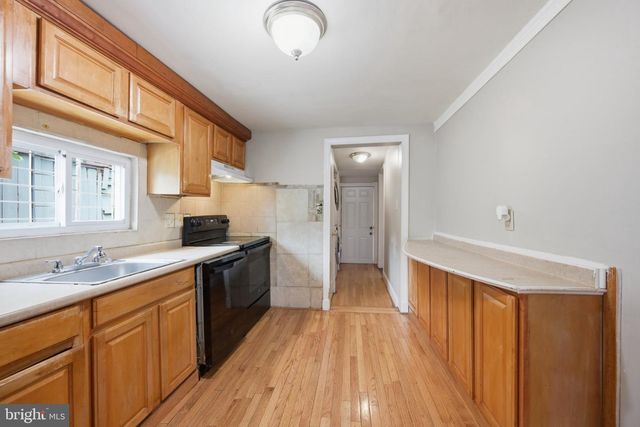805 EASTERN AVE, Fairmount Heights, MD 20743