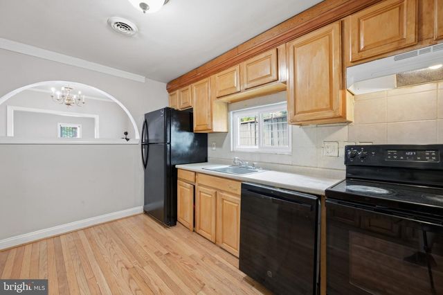 805 EASTERN AVE, Fairmount Heights, MD 20743